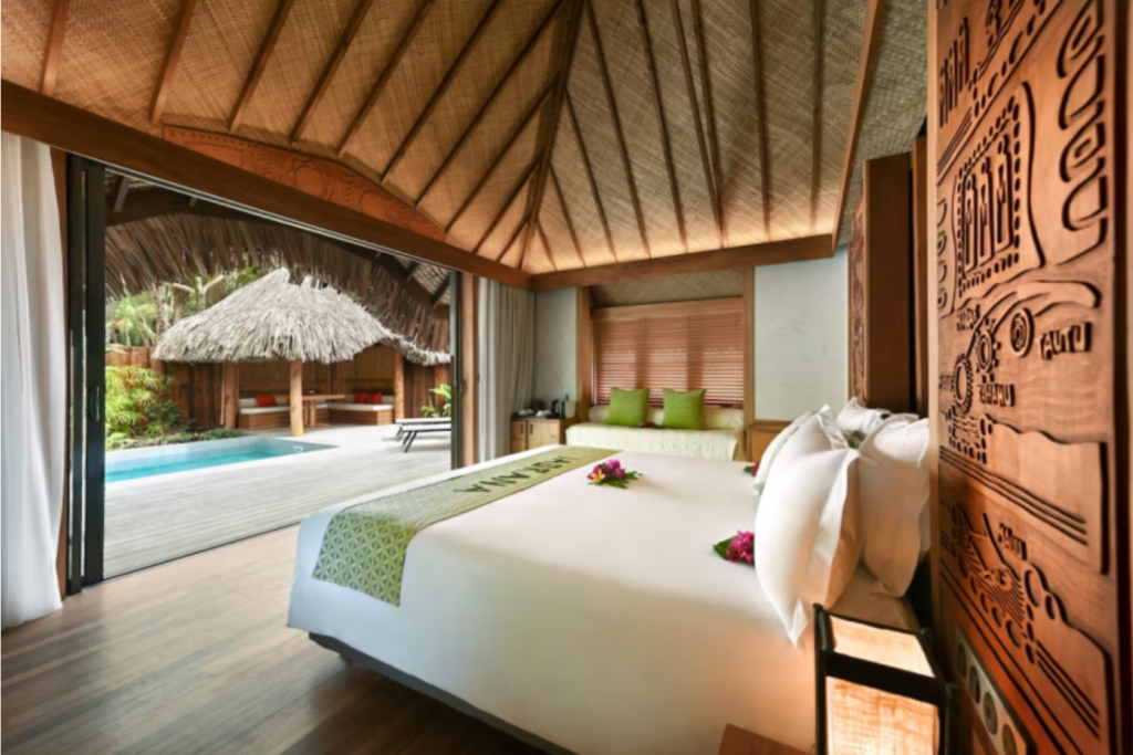Pool villa